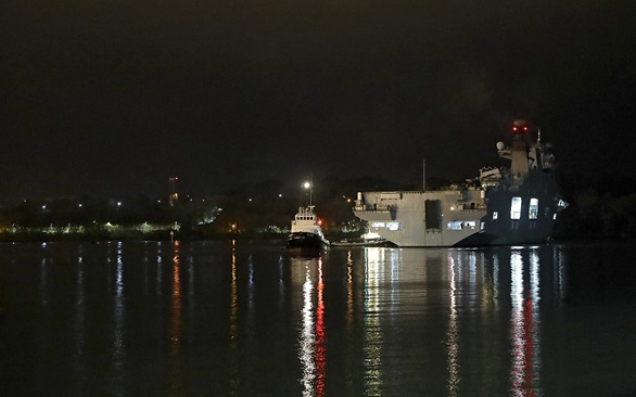 HMS Ocean arrives home early